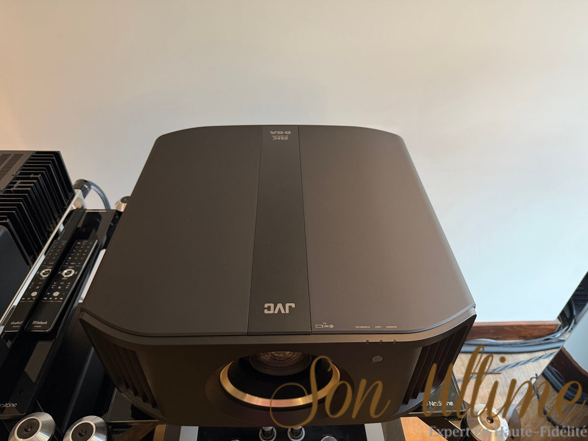 DLA-RS2100K (Occasion)