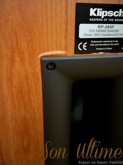 RP-260F Walnut (Occasion)