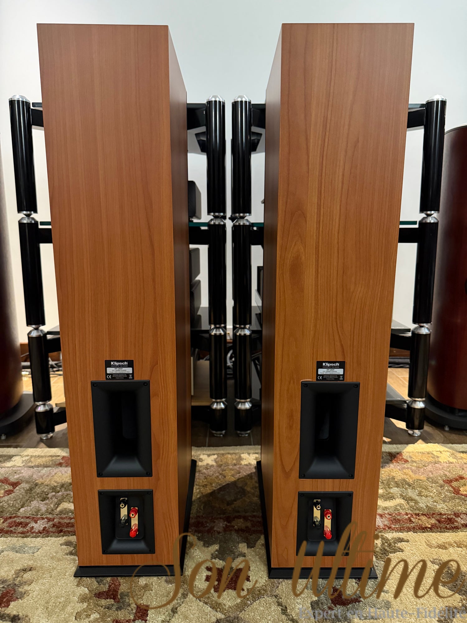 RP-260F Walnut (Occasion)