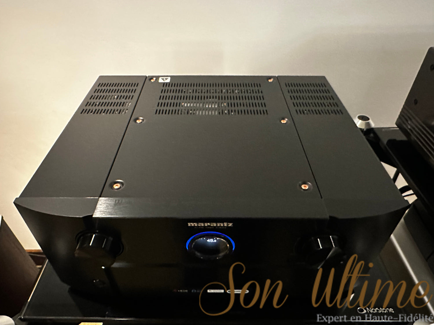 AV8805A (Occasion Vendue)