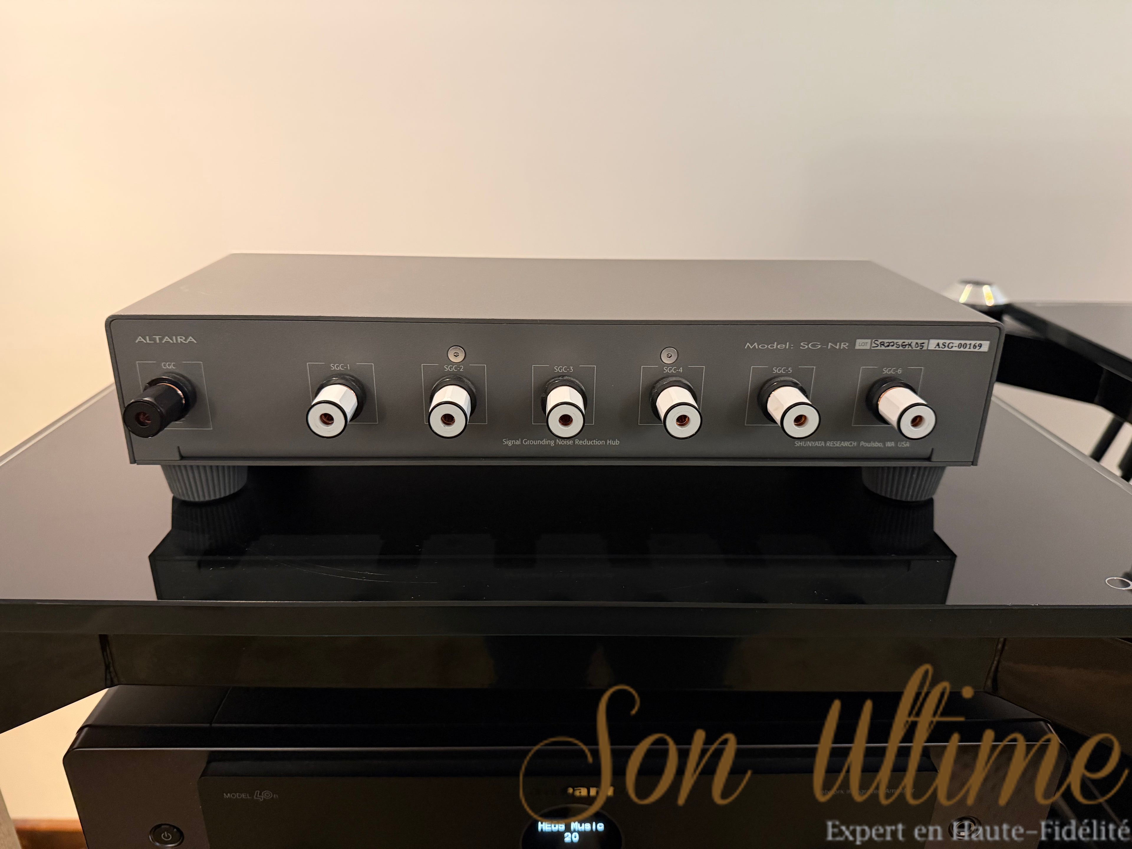Altaira SG-NR Silver (Sold Used)