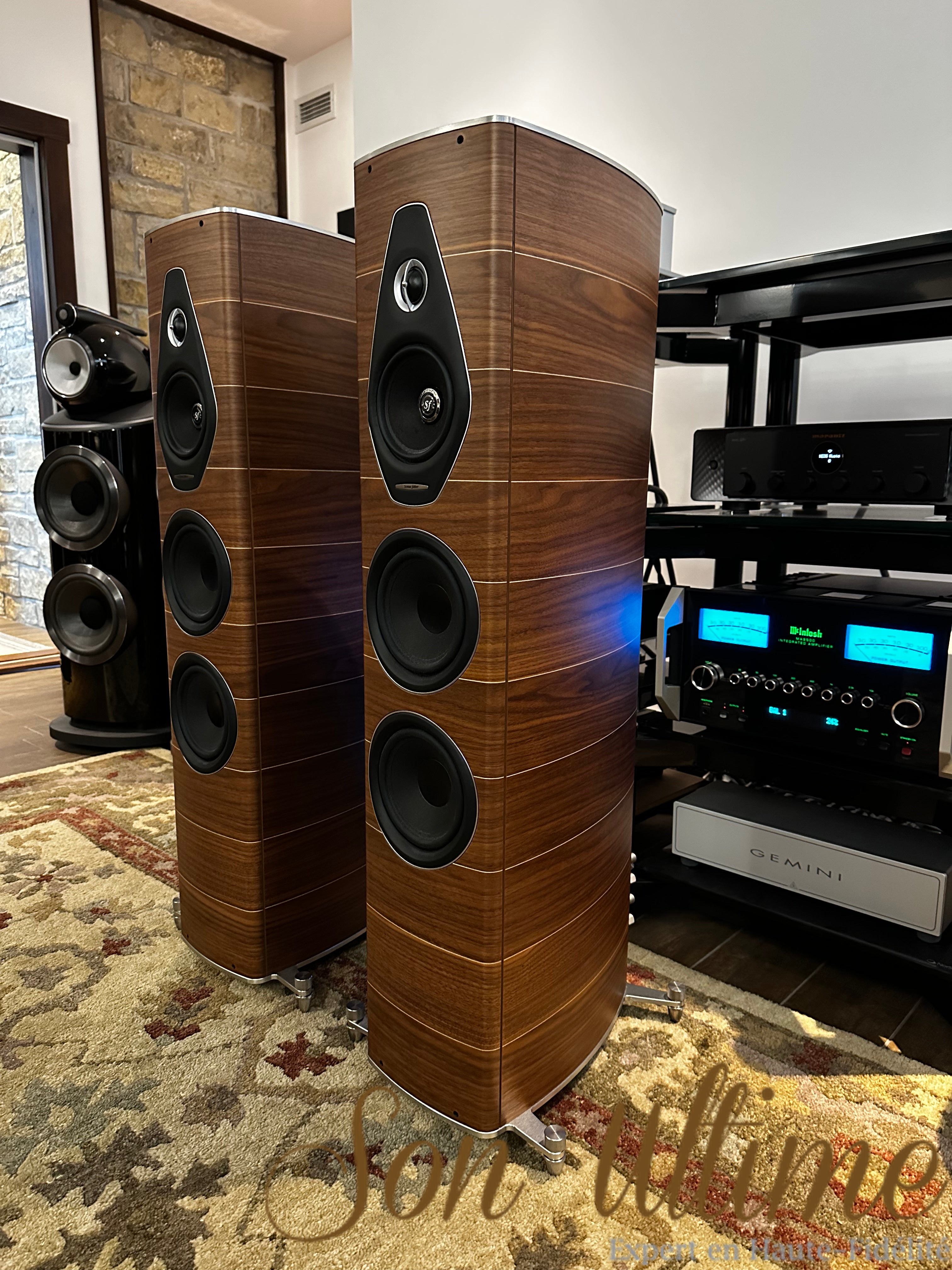 Olympica Nova III Walnut (Used Sold)